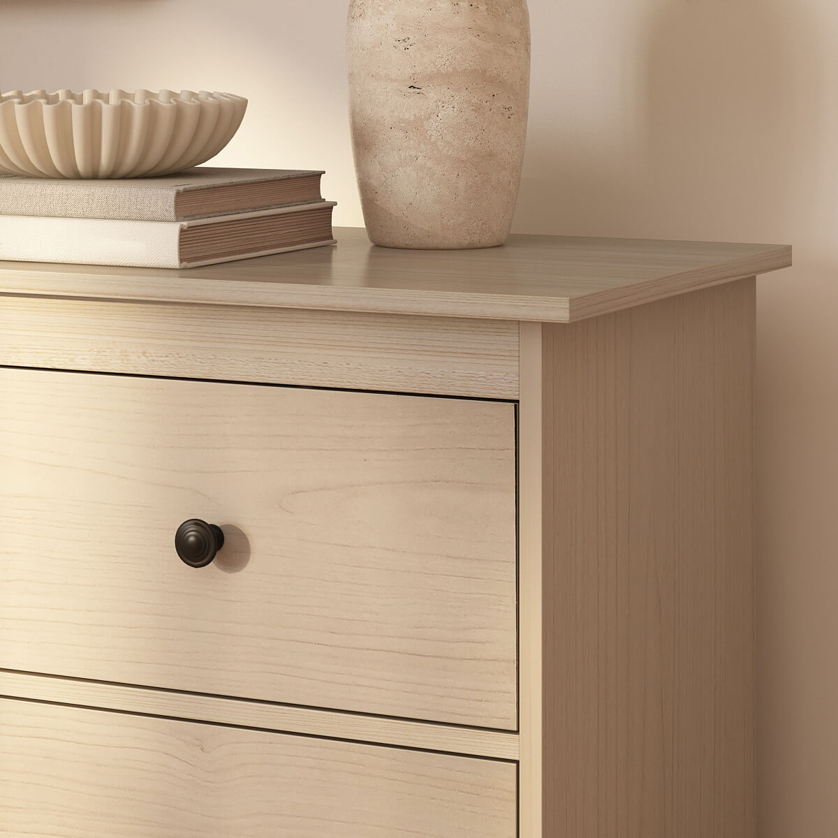 Mid-Century Modern 7-Drawer Light Wood Dresser - Riumlore