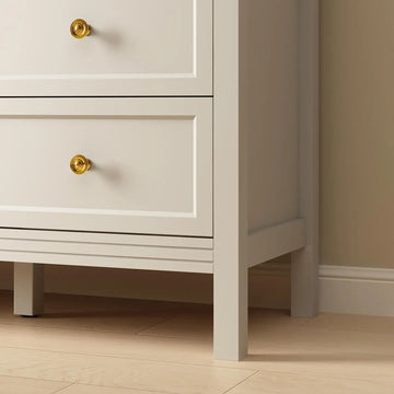 Mioa Modern White 9‑Drawer Dresser - Riumlore